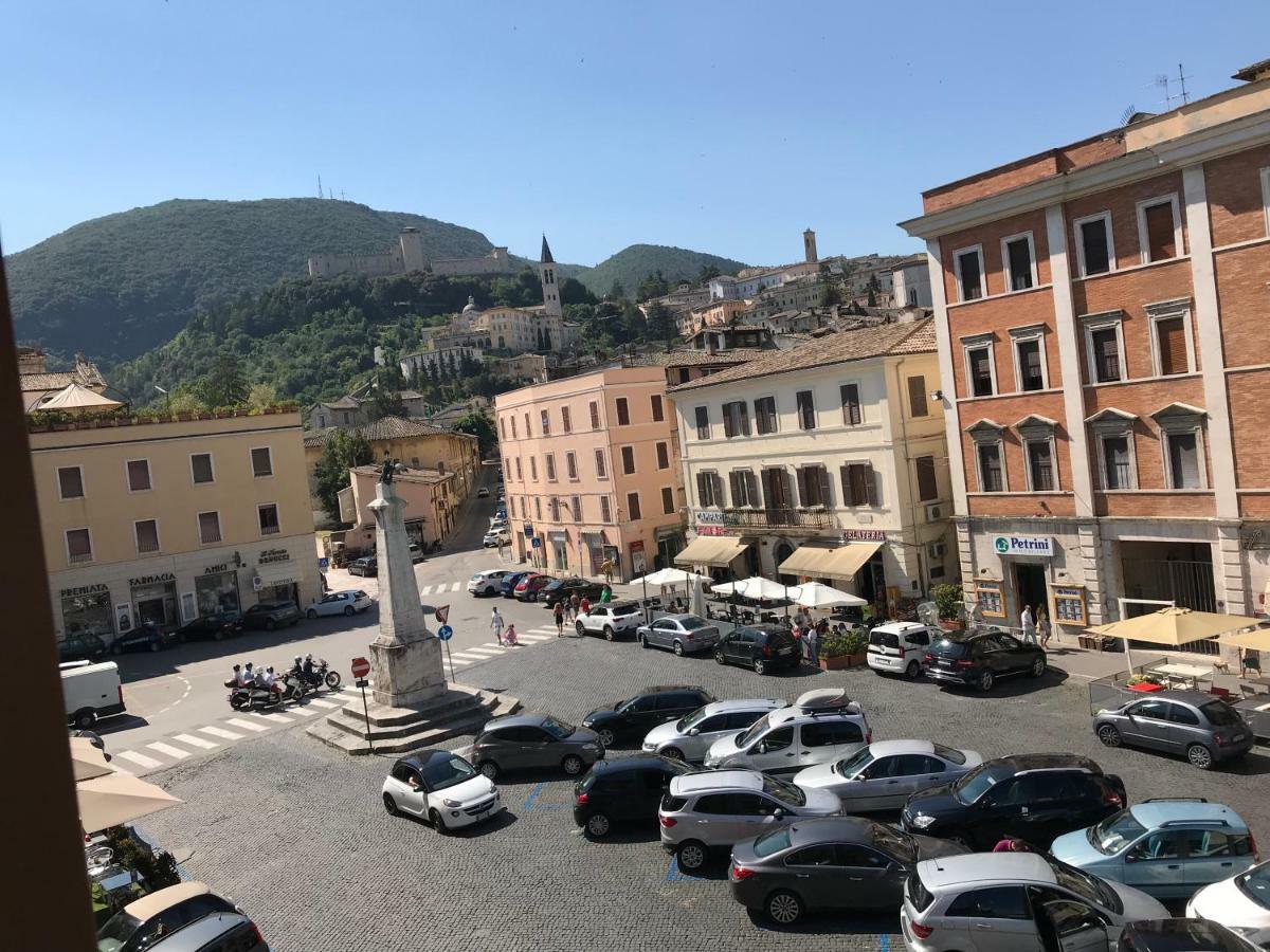 Centralhouse Spoleto Exterior photo